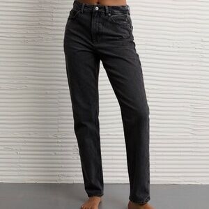 American eagle high rise mom jeans